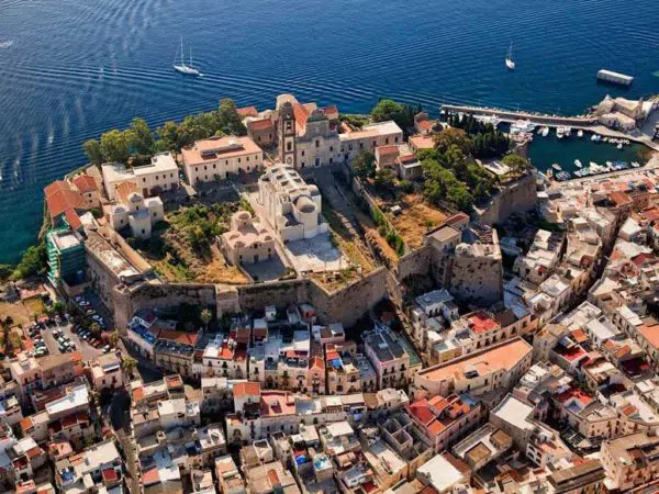 Discover Scilla - Lipari