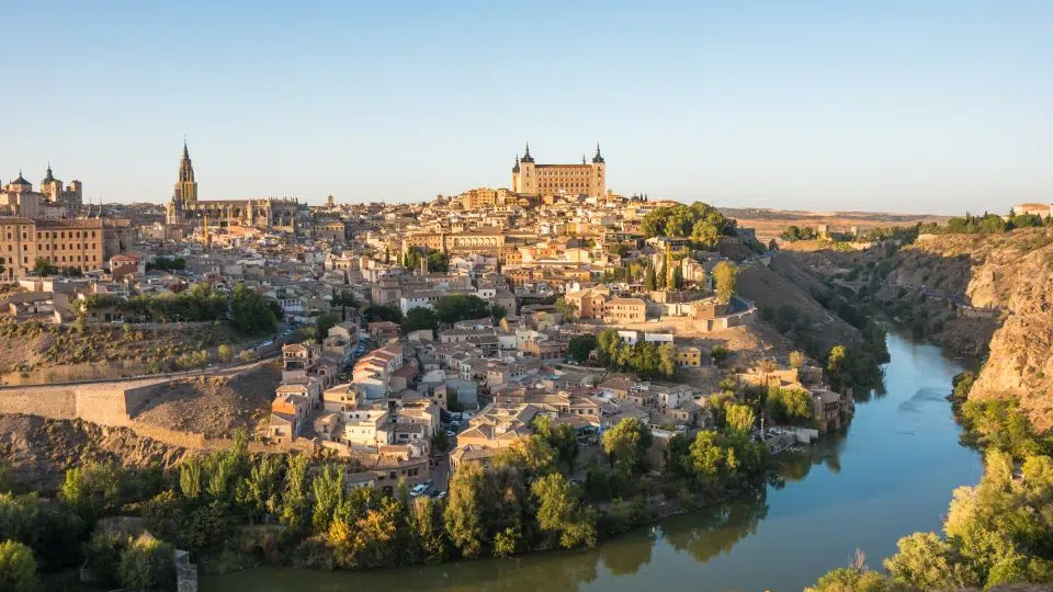 Toledo and Segovia Tour with Alcazar Entrance from Madrid