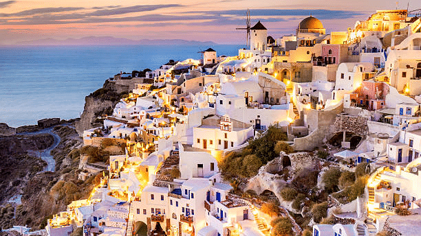 Top things to do and to see on Santorini - oia ff