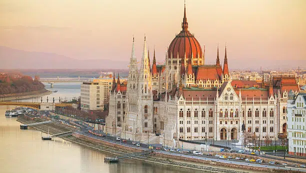 Budapest's must-see monuments and attractions - Parliament building