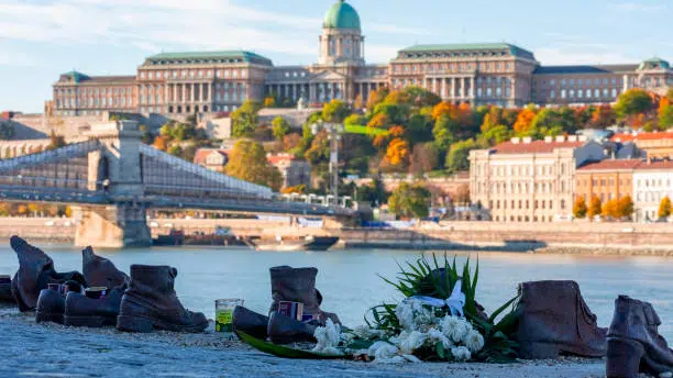 Lea's guide to Budapest -The shoes on the Danube river