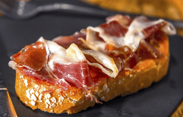 Top dishes you have to try in Barcelona - Montadito