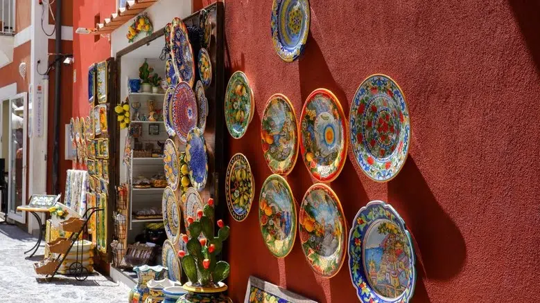 Discover the charming Positano - shopping 2