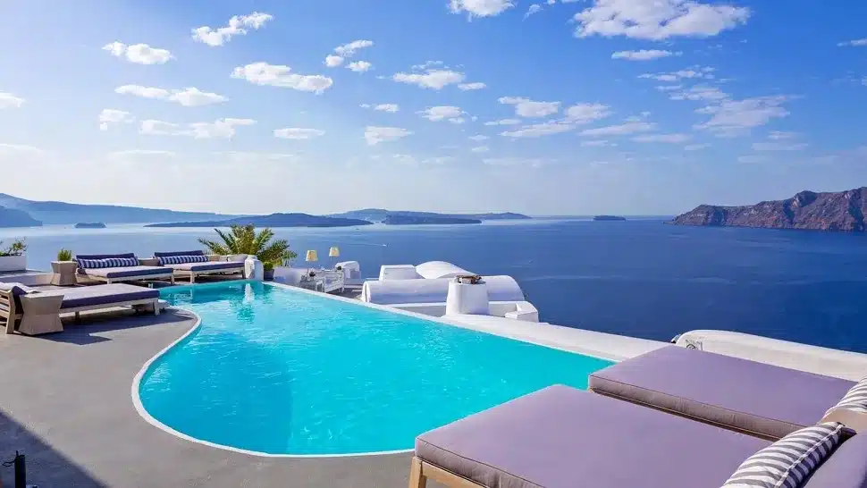 Luxurious Santorini Accommodations