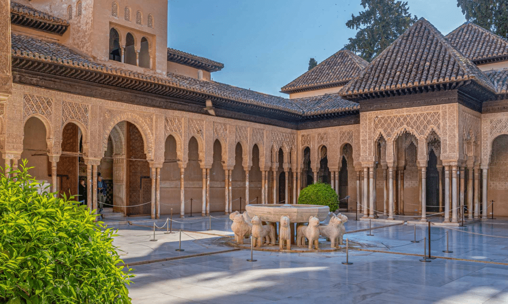Charming Alhambra - Patio de los Leones