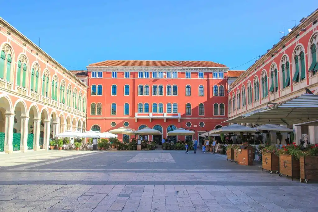 Split Travel guide - Republic Square