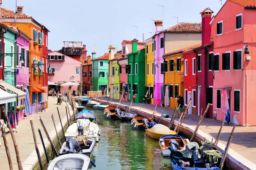 Tourist Attractions in Venice - Burano 1