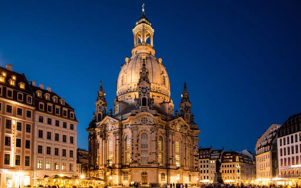 Frauenkirche_Dresden_(bei_Nacht)