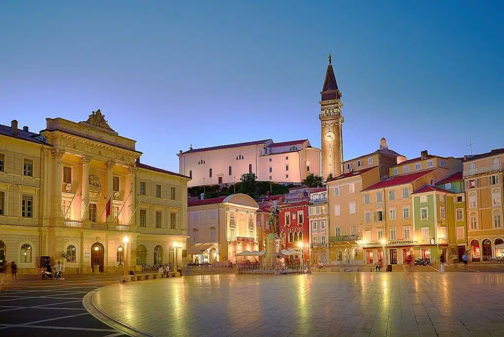 Piran Guide - Tartini square