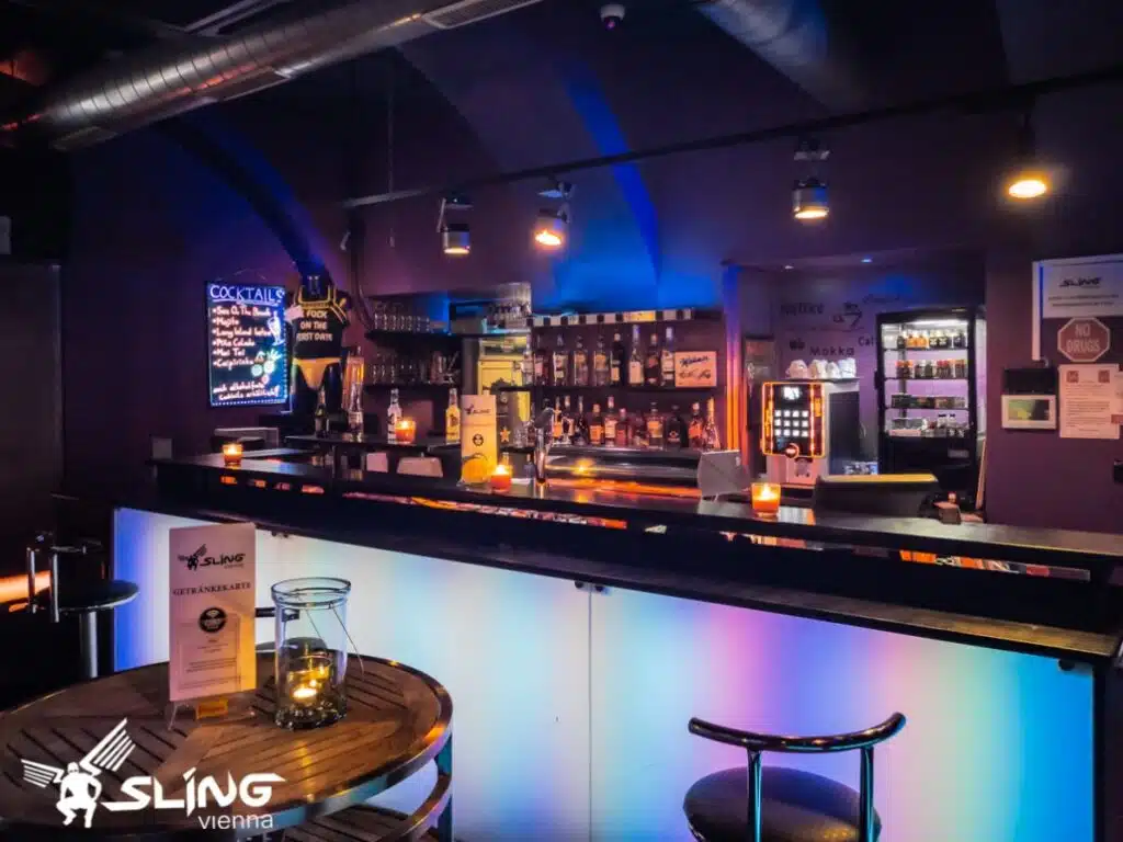 Sling-Gay-Bar-14