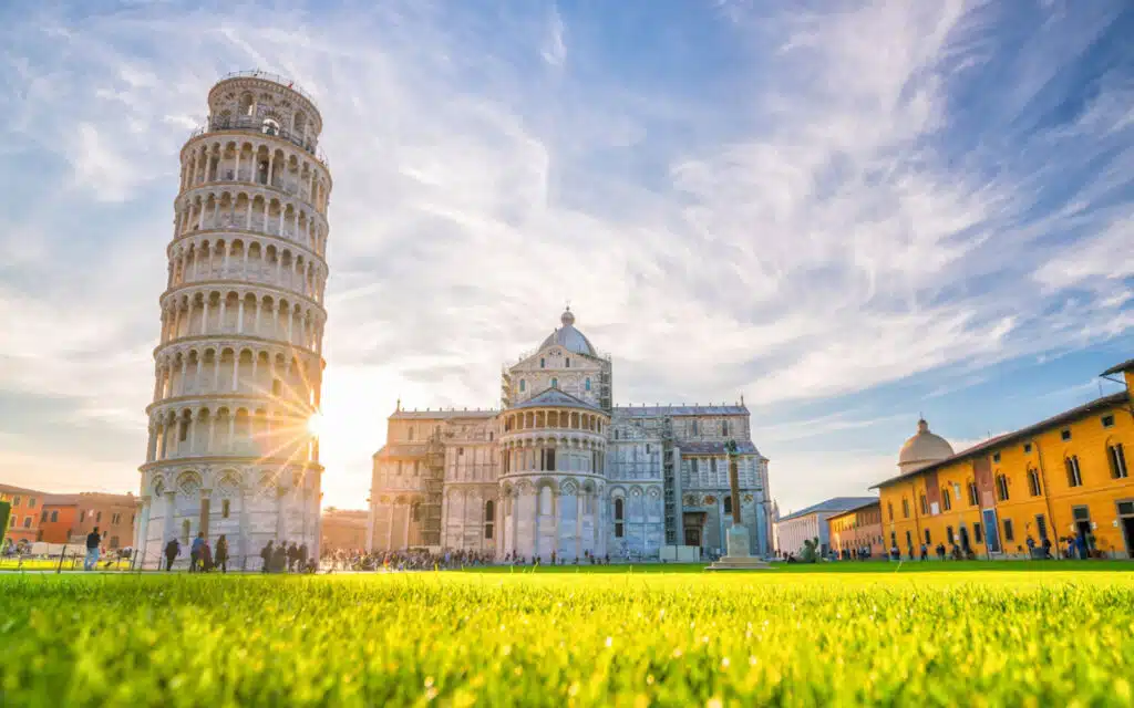 Pisa leaning tower