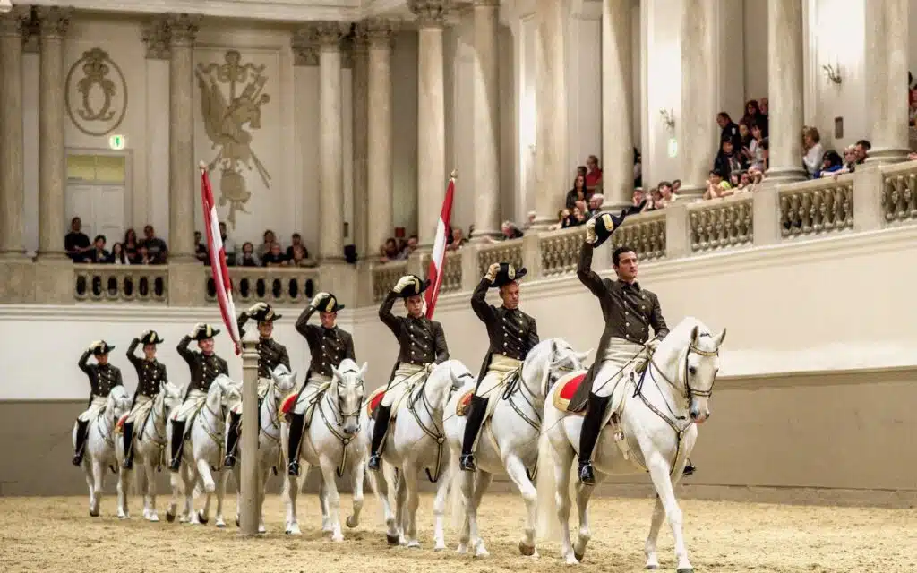 spanish-riding-school-vienna-hd